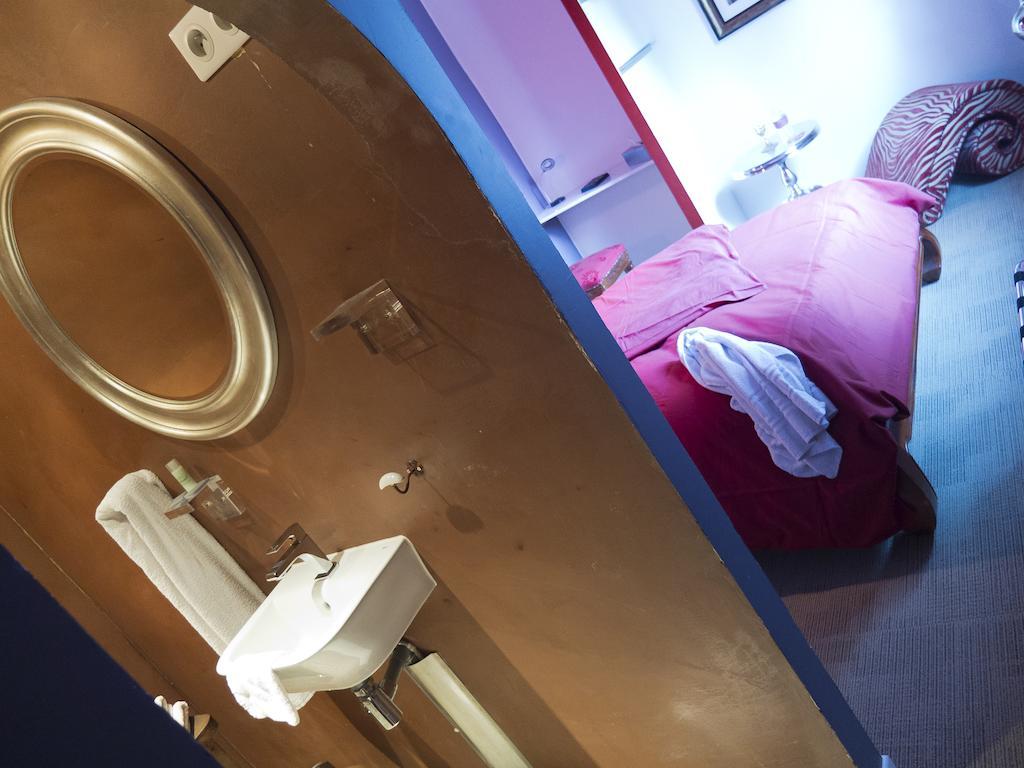 Hotel Au Fil De L'Eau - La Malate Besançon Rum bild